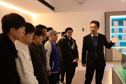 240328 嘉興大學(xué)訪(fǎng)問(wèn)恒業(yè)電子新聞稿圖1
