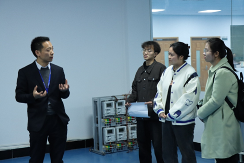 240328 嘉興大學(xué)訪(fǎng)問(wèn)恒業(yè)電子新聞稿圖2